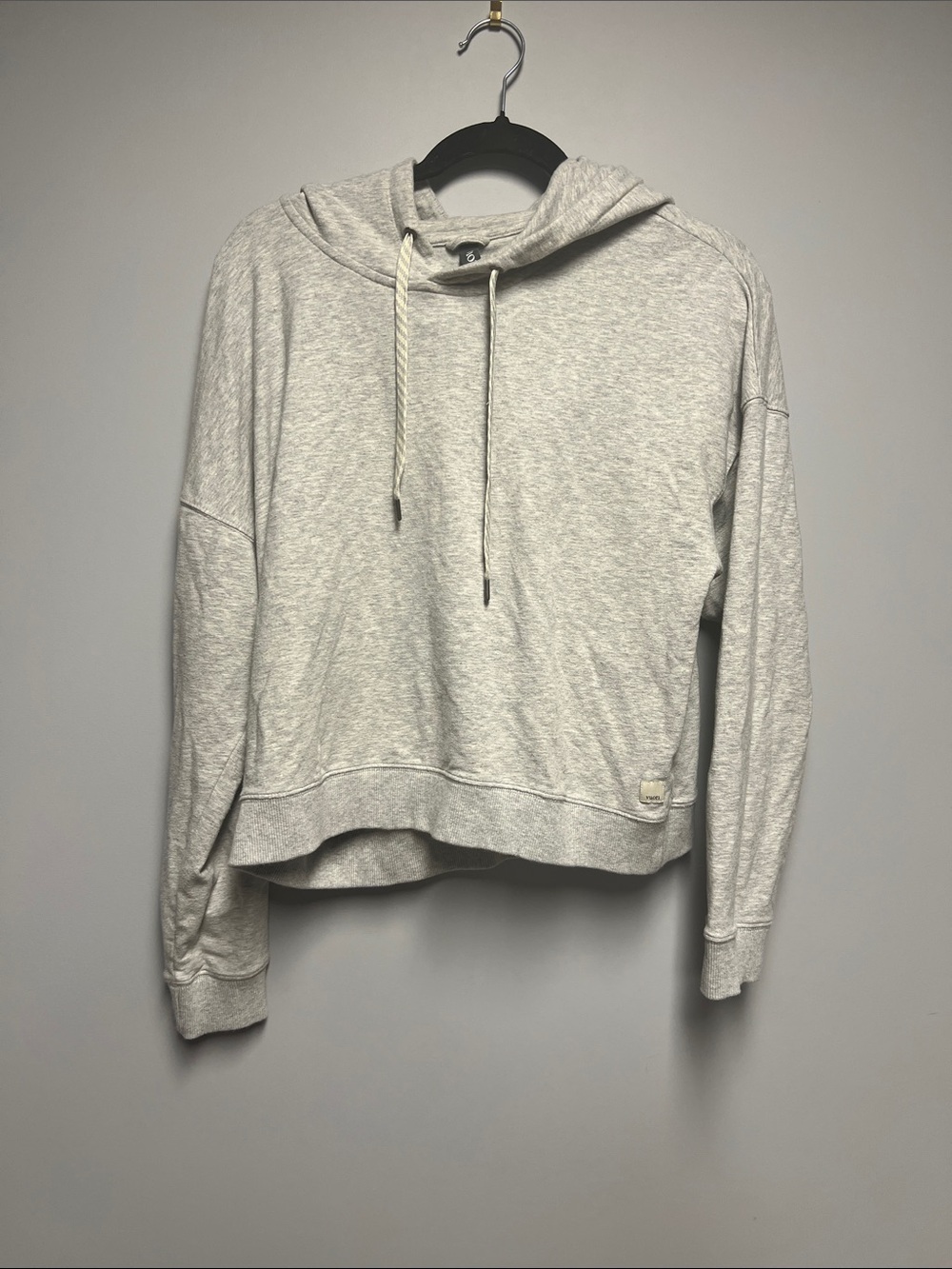 Vuori Light Gray Cropped Hoodie